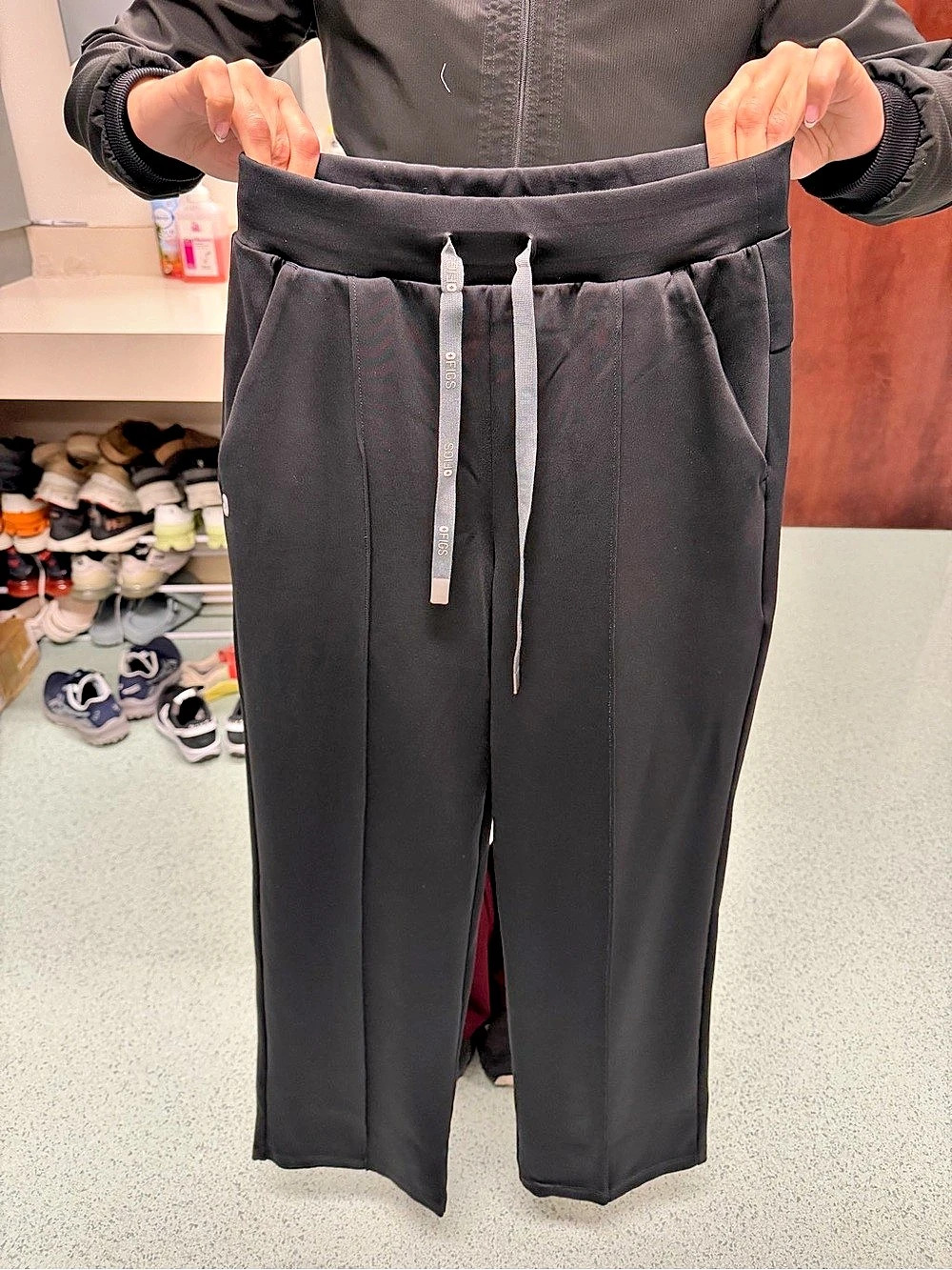 FIGS Yola Skinny Scrub Pants Black XS Like New